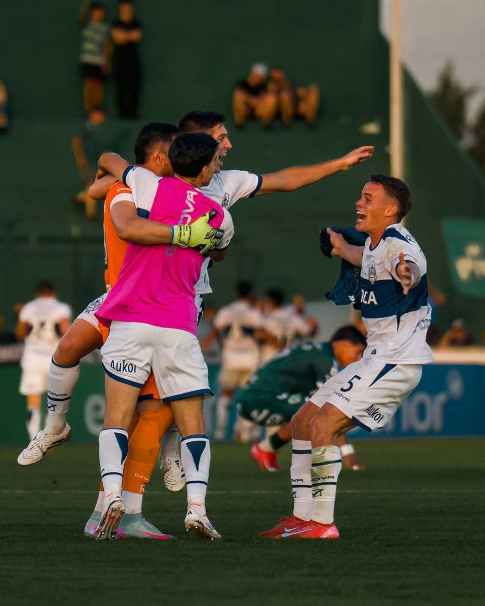 #CGE #GELP 🏆 EN EL MEDIO, TODO CONFIRMADO PARA COPA ARGENTINA 

📆 Luego del triunfo de GIMNASIA en Junín se confirmó que el miércoles 22, desde las 19, jugará en Caseros por el pasaje a los octavos de final del torneo 

👉 Los detalles: triperomaniacos.com.ar/2026/04/en-el-… 📝