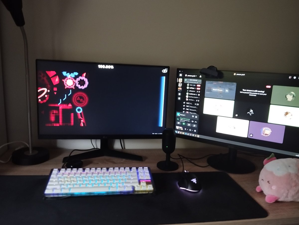 haiku 🌺 tweet media