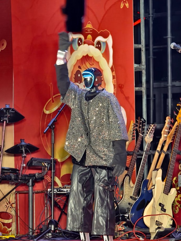 Oguzhan528511's tweet image. Last night’s theater show Pure magic!  Standing ovation for the cast—their voices, choreo, every beat hit different. Don’t miss the final 3 shows this weekend!  #LiveTheater #UnforgettableNight