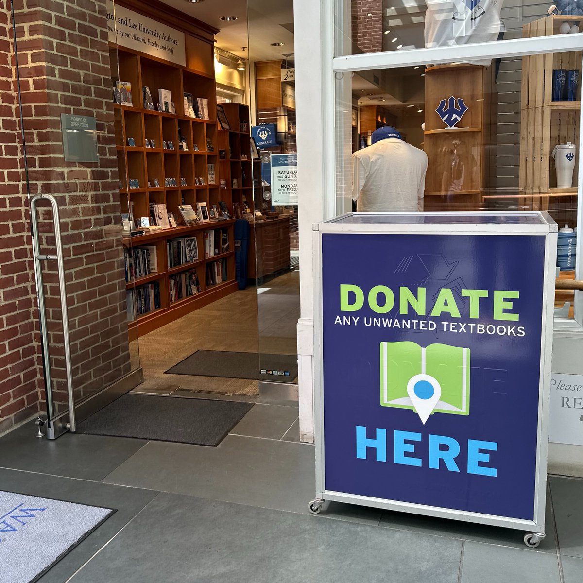 WLUstore's tweet photo. Unwanted textbooks? Donate them! Our bin is back and ready. 📘♻️ https://t.co/1VgCDavpNU