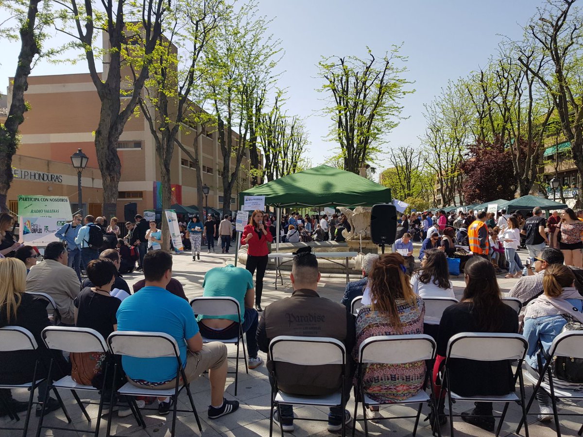 MasVallecas's tweet photo. 👍 ¡A la tercera va la vencida!

✅ Aprobada por unanimidad nuestra propuesta para que se organice y celebre en los próximos meses una Feria de Empleo en el distrito.

🧐 Estaremos pendientes de que se lleve a cabo a la mayor brevedad posible. https://t.co/vKXCh3bian