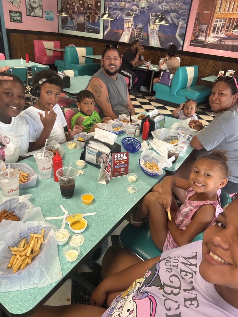 Hwy55Burgers's tweet image. Squads #Hwy55 #FreshAt55 #RetroVibes #TreatYourself #ShakeLife #MadeToOrder #BurgerFriends #HighwayGoers #FreshFood #People #AwesomePeople #Posing #Pictures #Music #Community #Friends #Hwy #NC #SC #TN #FL #MO