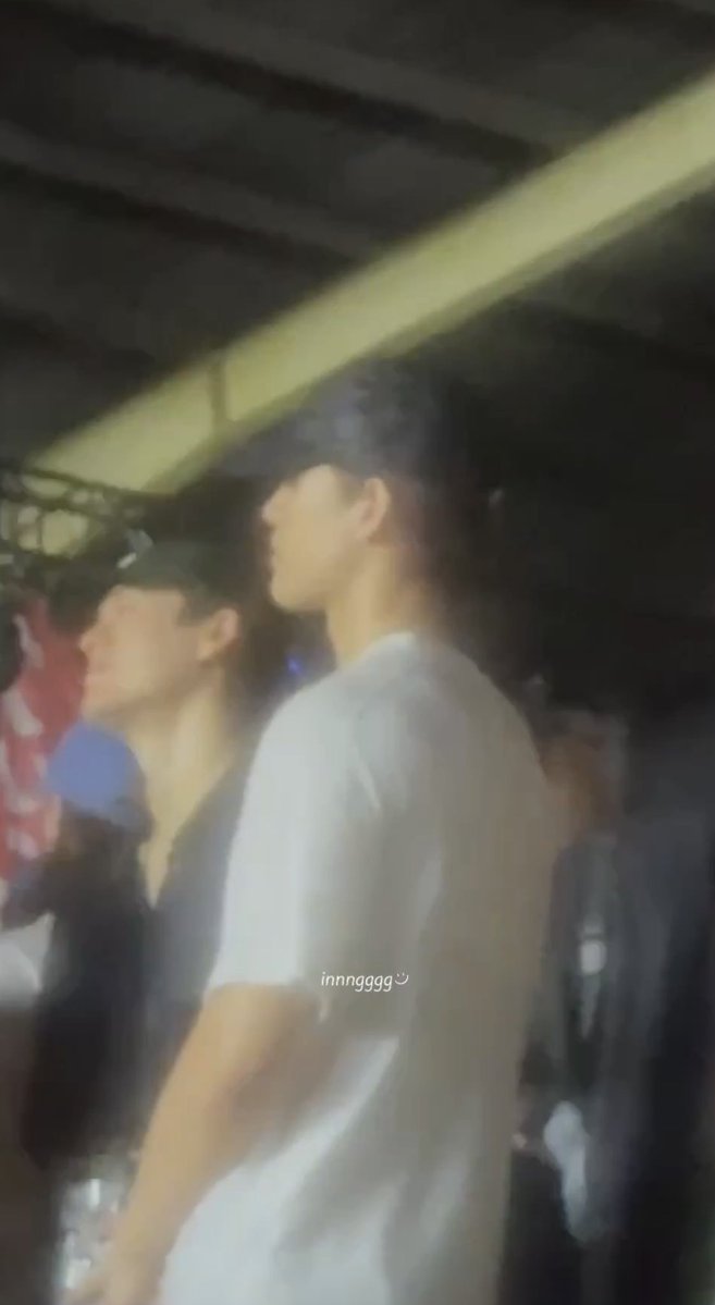 simp for joss (admire my gawin’s beauty) tweet media