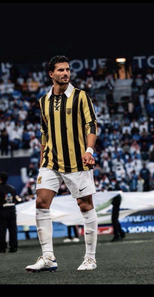 Jimmy_H11's tweet photo. ماني واثق من الفوز لكن عندي ايمان اني اشجع اعظم ناديين في وجه الكرة الارضية ولا مستحيل معاهم
#Ittiday 💛
#barca ❤️ https://t.co/j61oUmnyg8