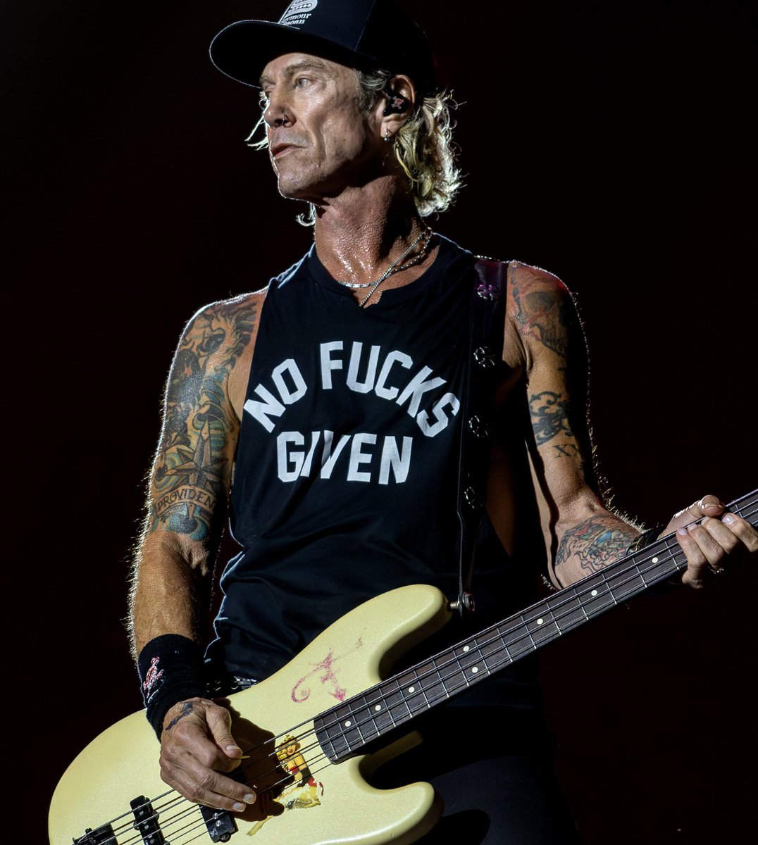 gunsnroses tweet picture