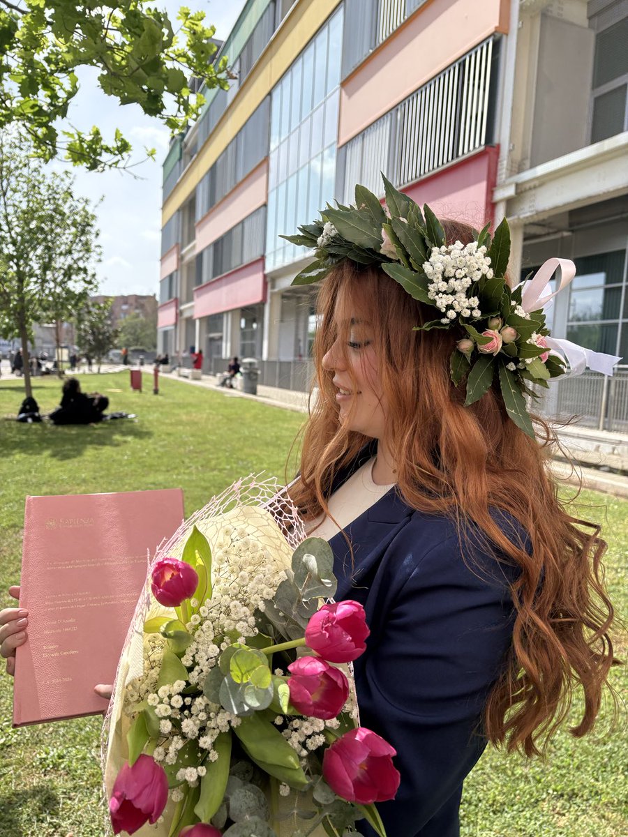 lorena⭐️ tweet media