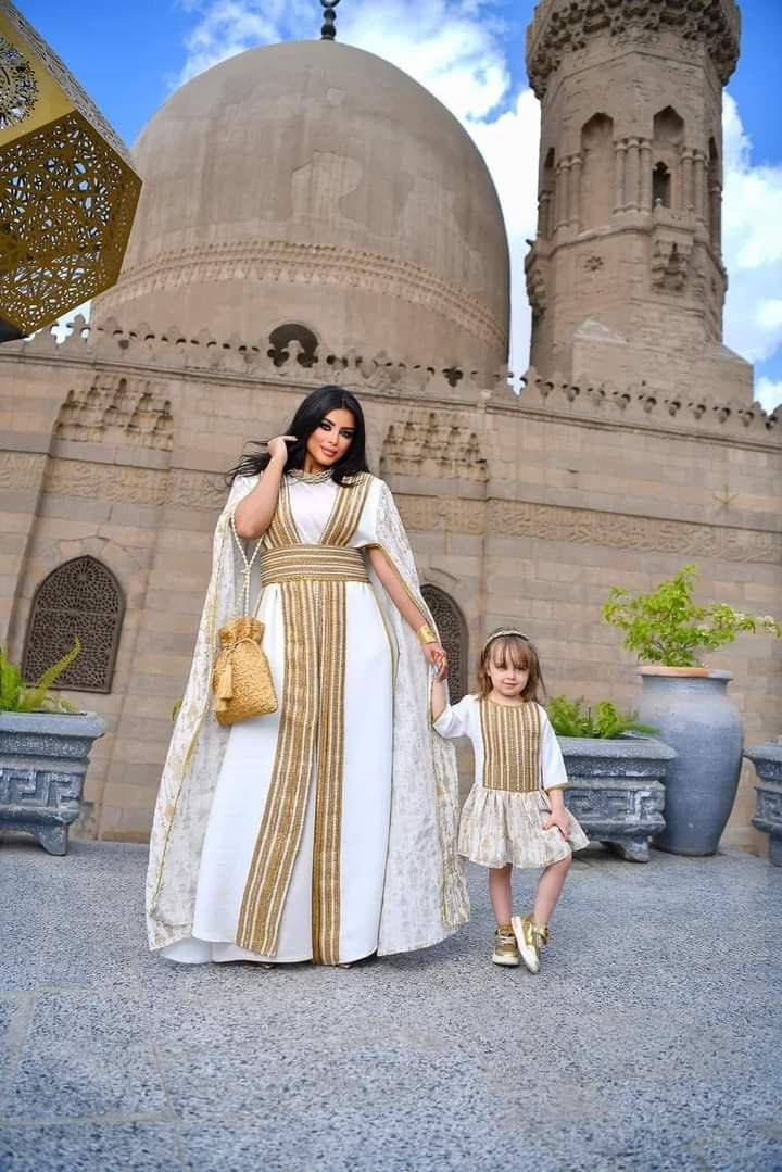 Middle X tweet media