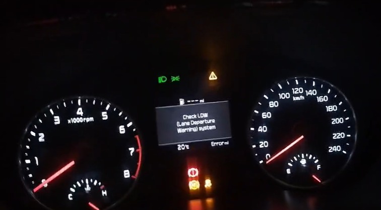 BIPULPANDEY5's tweet photo. In the time that has elapsed, I could have walked all the way to the Strait of Hormuz and brought the dashboard back myself. Have some shame, Kia! The money we spend is the fruit of our hard labor; senior officials at Kia, please take note. 2/3
@KiaInd https://t.co/BFO2X0CgqJ
