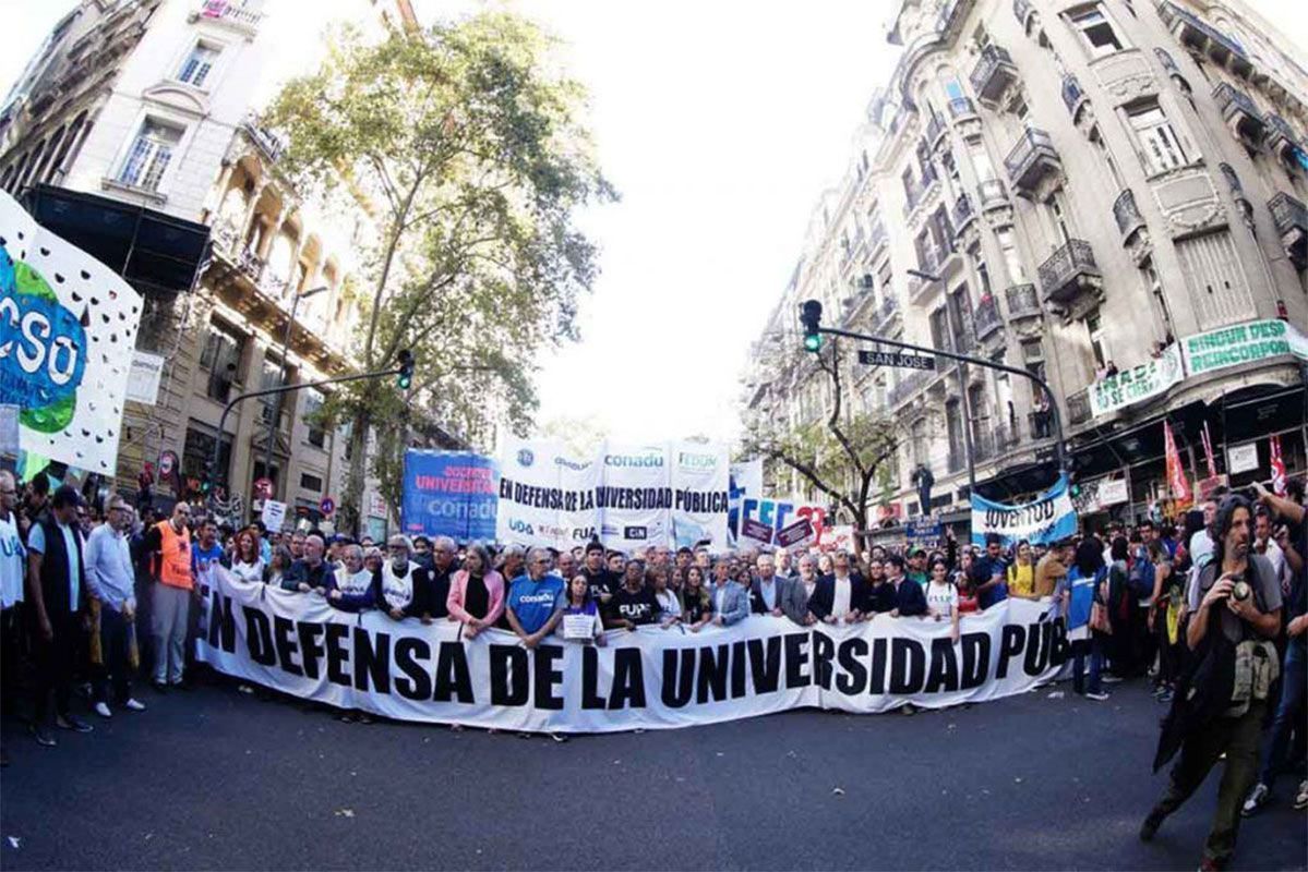 💲El laberinto de la Ley de Financiamiento Universitario 

Los distintos capítulos que tuvo el debate en torno a esta normativa reafirman que es una discusión sobre división de poderes, vigencia de la ley y límites constitucionales al gobierno.

✍️ Federico Kaniucki