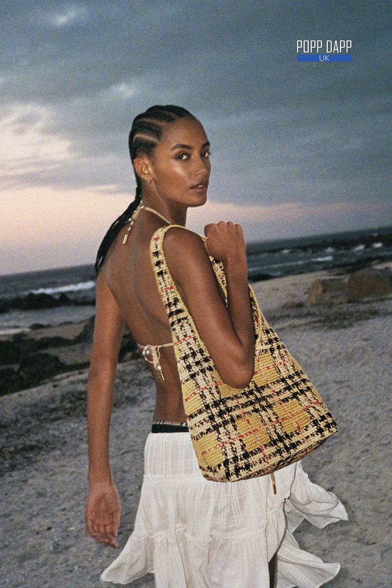 DappPopp's tweet photo. SUN, SKIN, AND BURBERRY: SIMONE ASHLEY IGNITES THE HIGH SUMMER MOOD | POPP DAPP
@burberry @simoneashley
https://t.co/vSEFijIMKA
POPP DAPP UK | GLOBAL MEDIA &amp; MAGAZINE
IND | USA | UK | UAE | EU | AUS
#poppdapp #fashionmagazine #poppdappnews #Burberry #SimoneAshley #HighSummer https://t.co/UVkQvVriav