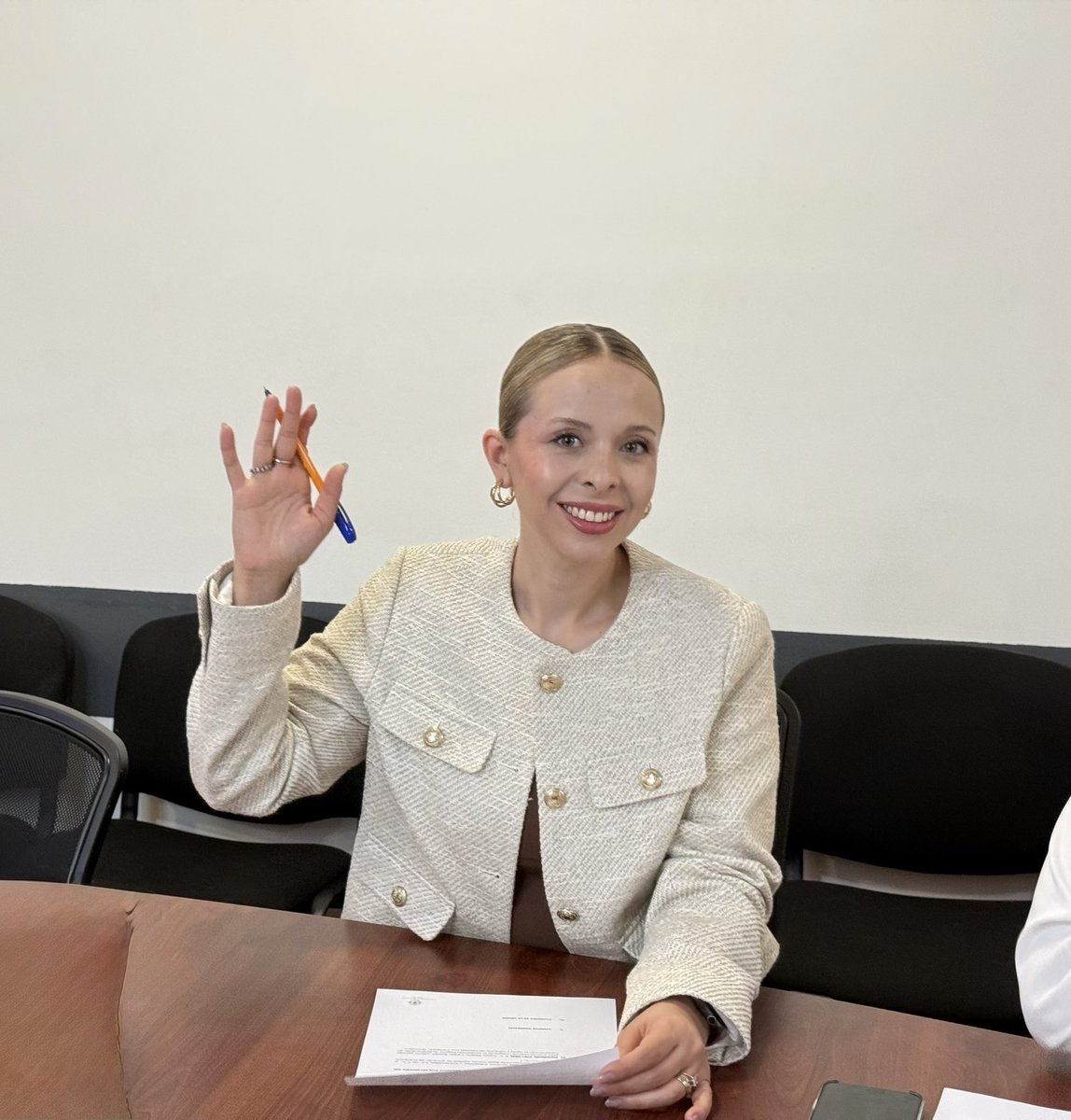 stepgarciam's tweet photo. Trabajando con responsabilidad, reafirmando nuestro compromiso con la transparencia, la rendición de cuentas y el cuidado del patrimonio de las y los duranguenses.

Que tengan un excelente martes 🫰🏻 https://t.co/MTKTJBzdUi