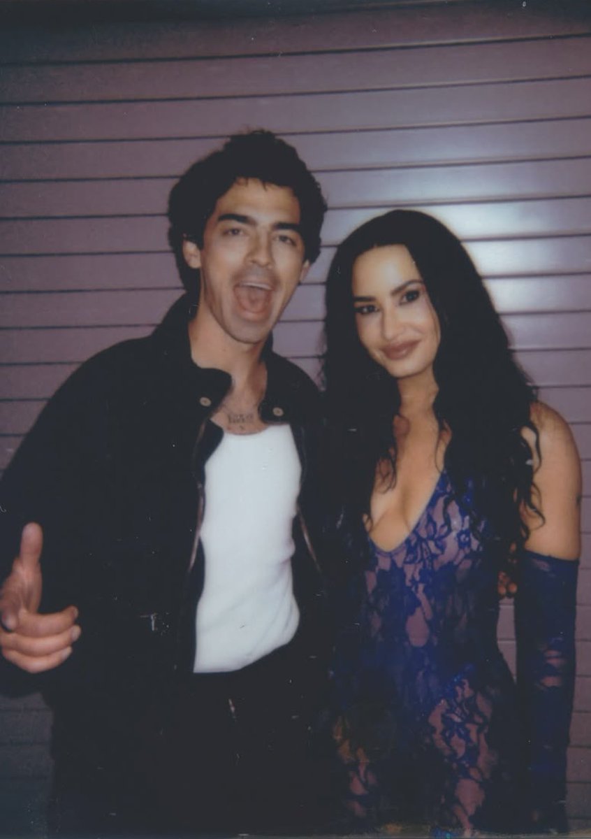 katie 🕺🪩 tweet media