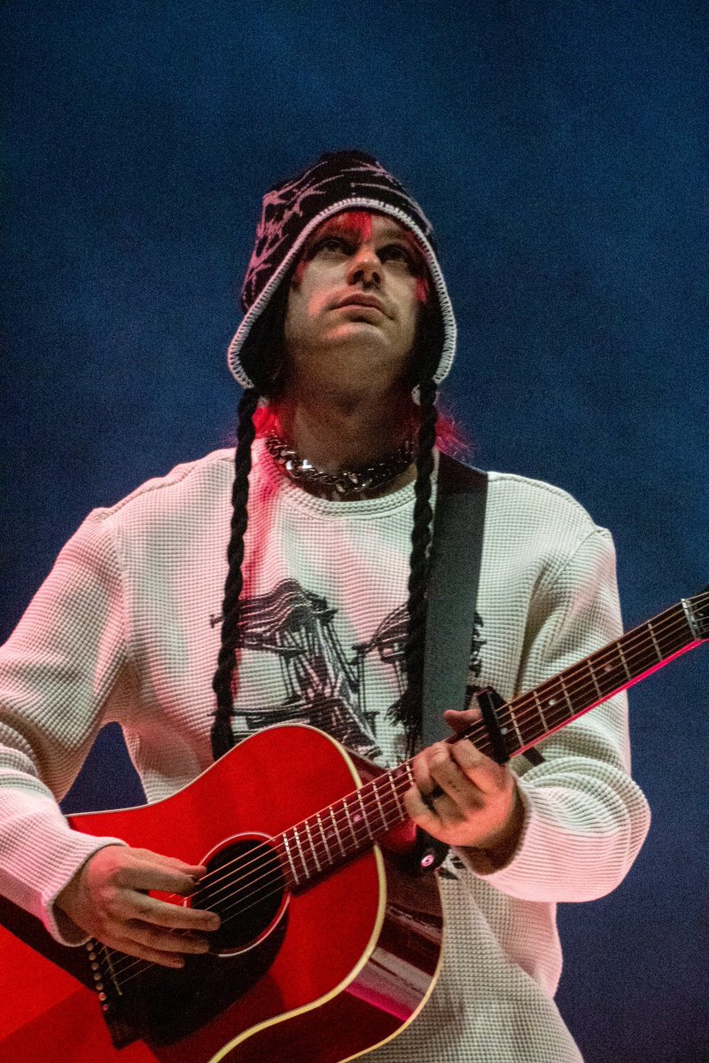 adi’s a star ★ tweet media