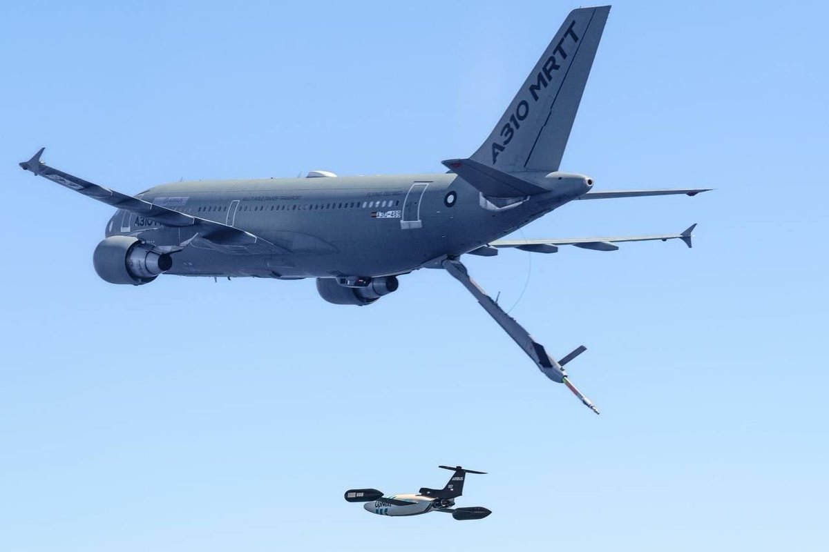 Drone_Wars_'s tweet image. Airbus reportedly conducted a test flight of its Do-DT25 interceptor drone in northern Germany, equipped with four Mark 1 missiles for counter-UAV missions. 

#Germany #Airbus #UAV #DroneWars