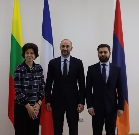 AudraPlepyte tweet media