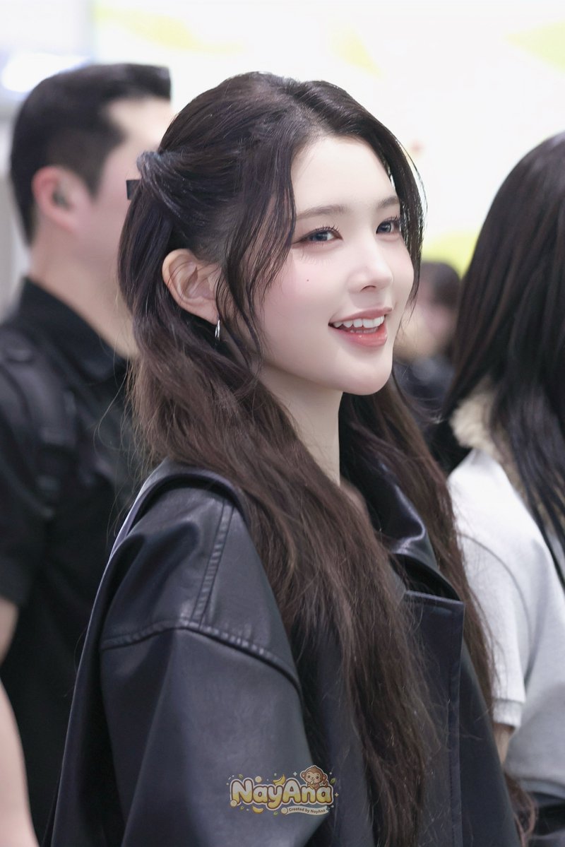 NayAna_H2H's tweet image. 260315_ICN🛫_Ana
#Ana #에이나 #노유나 #魯惟娜
#Hearts2Hearts #하츠투하츠 #H2H #하투하