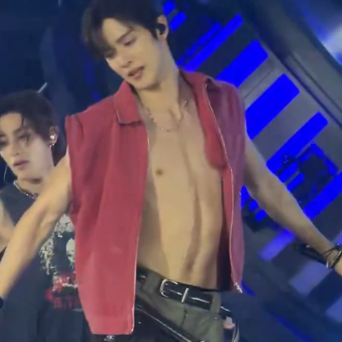 숑복복 tweet media