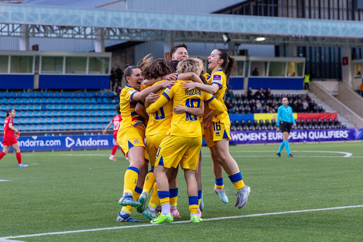 Fedandfut's tweet photo. 🎉🎉 Així es celebra, equip! 🔝🔝

⚽️ Selecció Femenina de Futbol
🏆 Women's EQ
🇦🇩 Andorra - 🇦🇿 Azerbaidjan
🏟️ Estadi Nacional
📍 Andorra la Vella 🇦🇩
📺 https://t.co/1iPo4d6X2U

❤️ @AndbankAND

#️⃣ #SomAndorra https://t.co/vQVY2Ybfsk