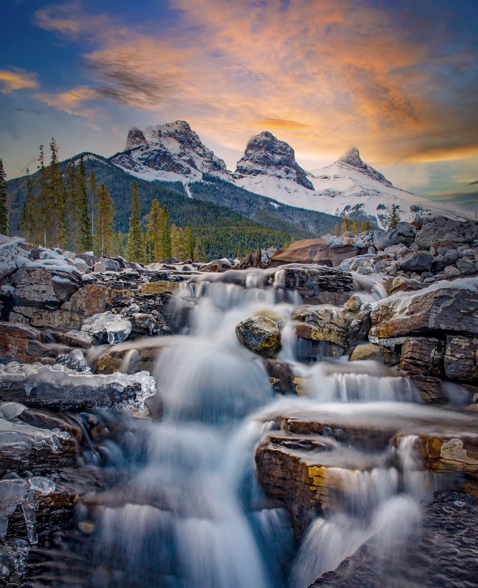 worldclick56's tweet photo. Alberta, Canada 🇨🇦 https://t.co/0yluivtKLn
