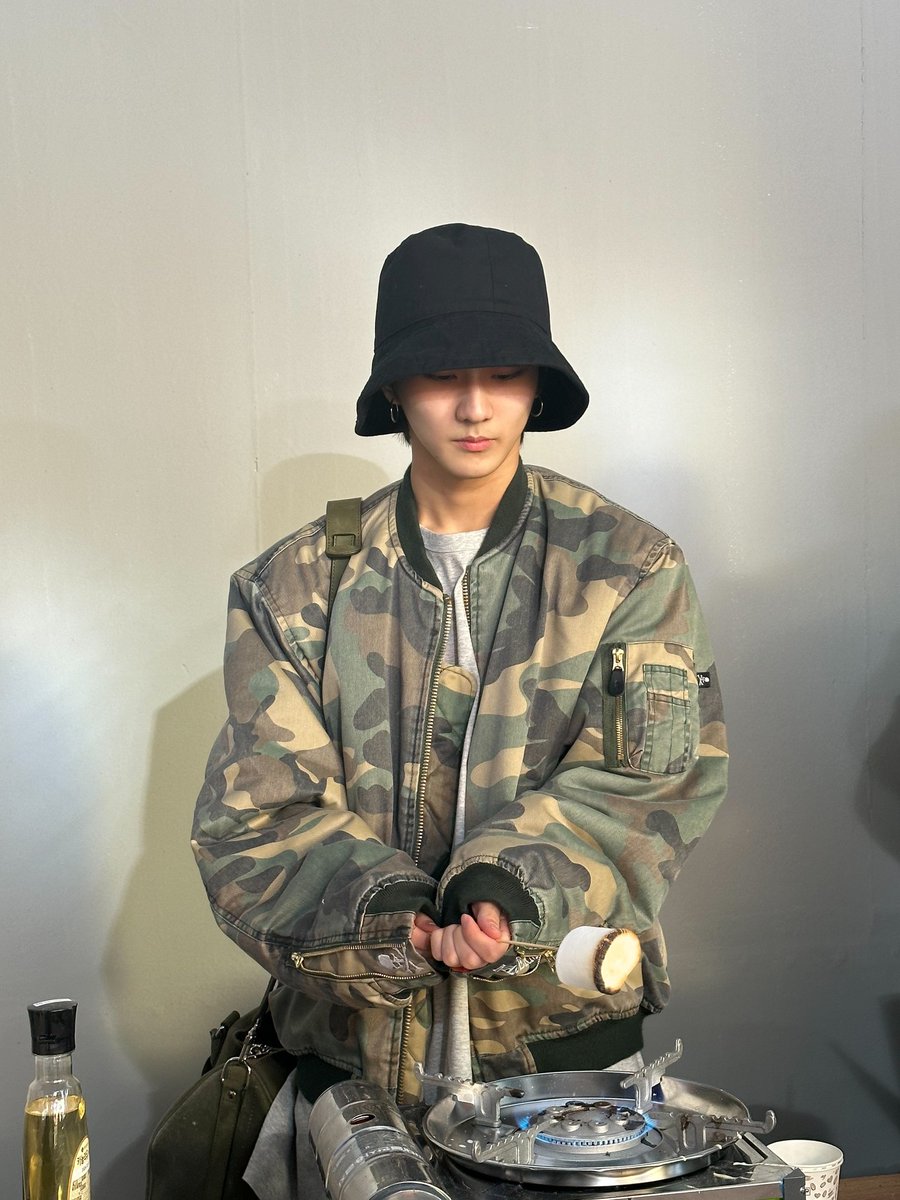 ENHYPEN IS 7 tweet media