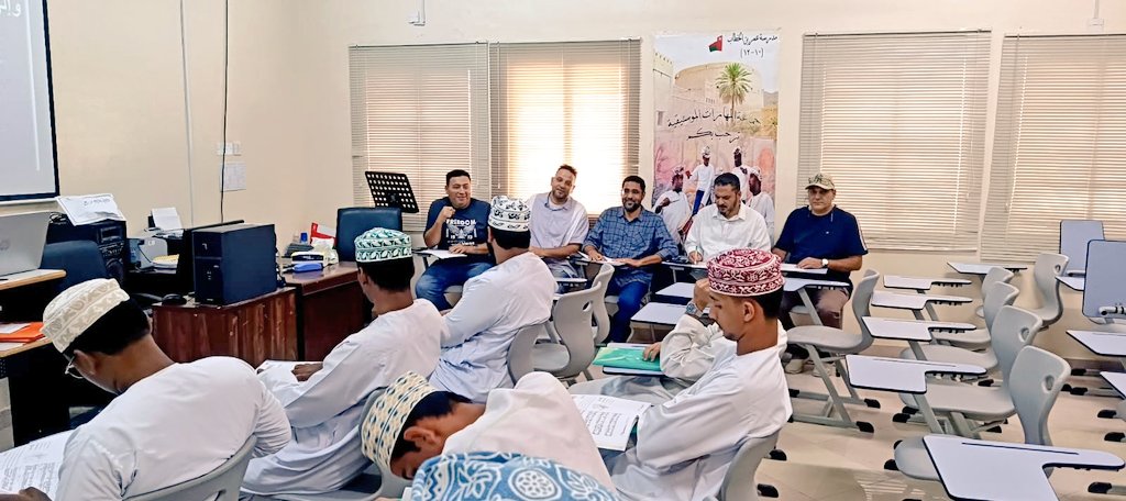 مدرسة الشيخ شامس بن حسن العامري ( ١٠ - ١٢ ) tweet media