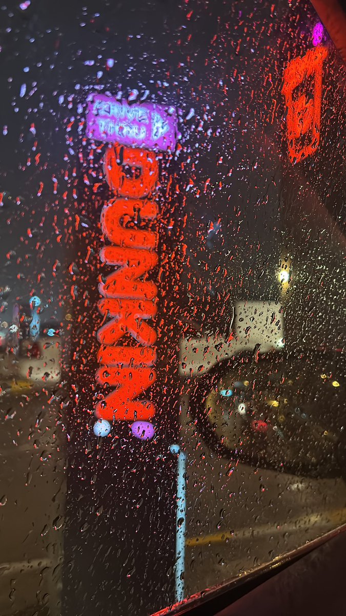 عساف tweet media