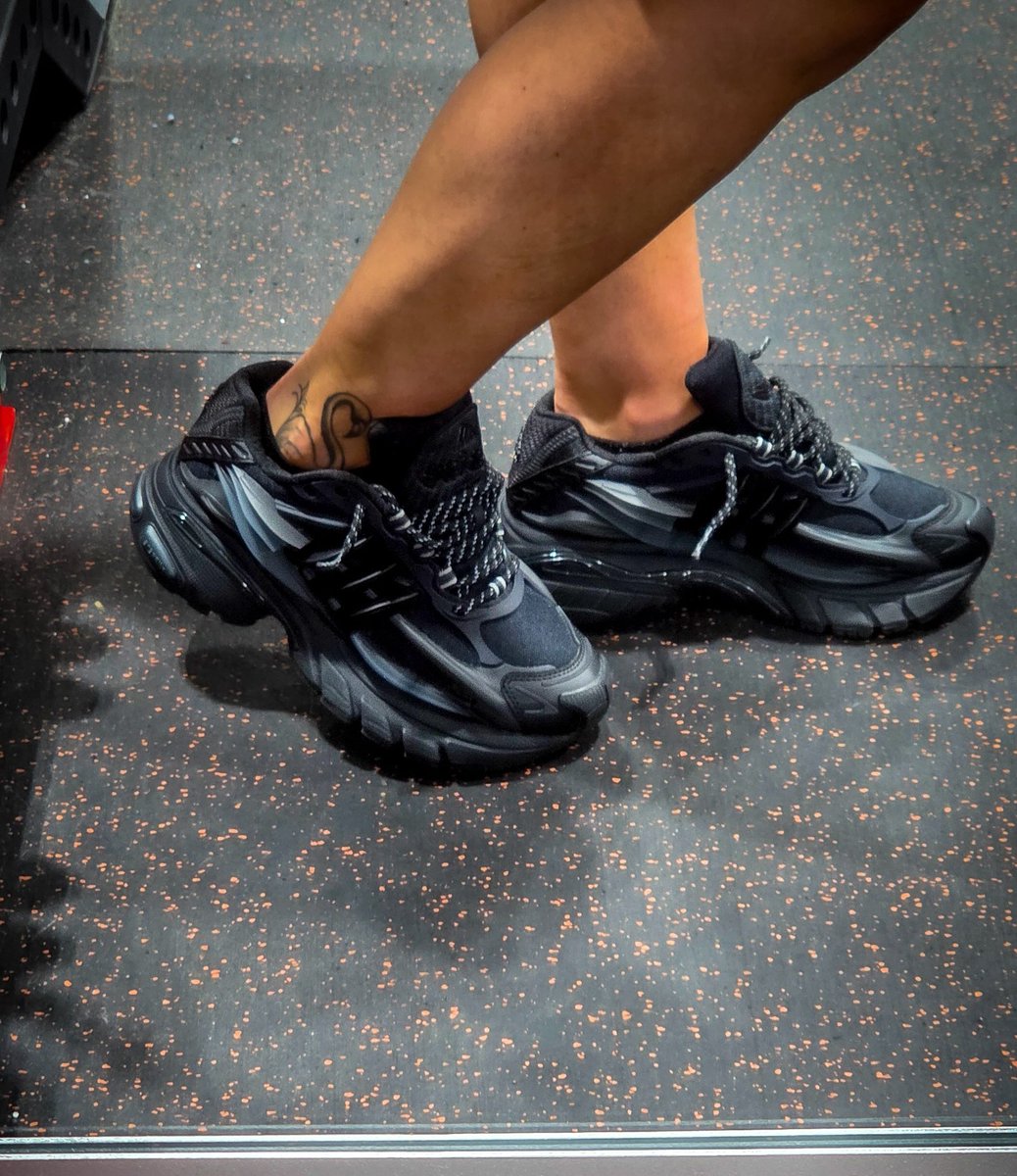 kasia__xoxo_'s tweet image. These 🪼🖤
#KOTD #photooftheday