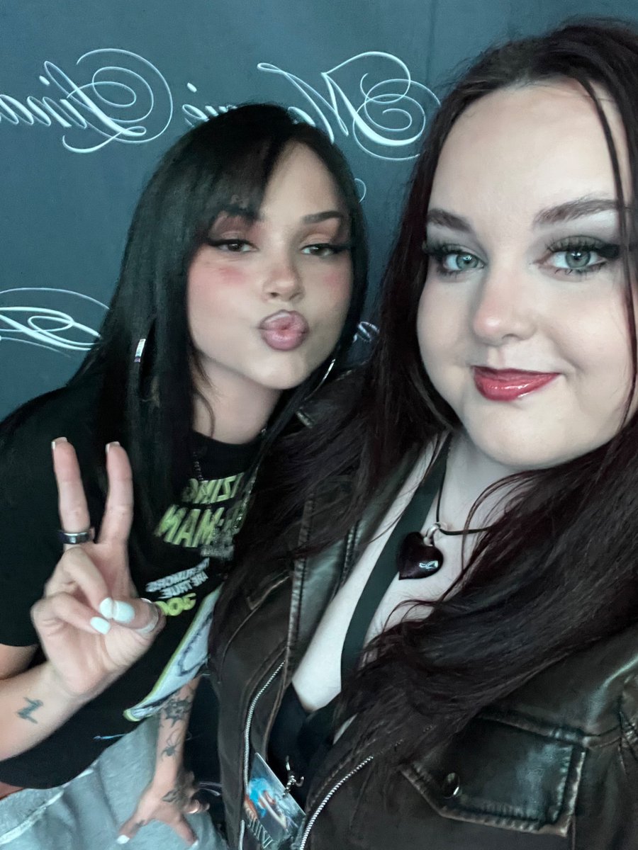 tara🪩 tweet media