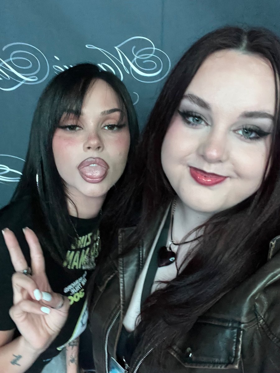 tara🪩 tweet media