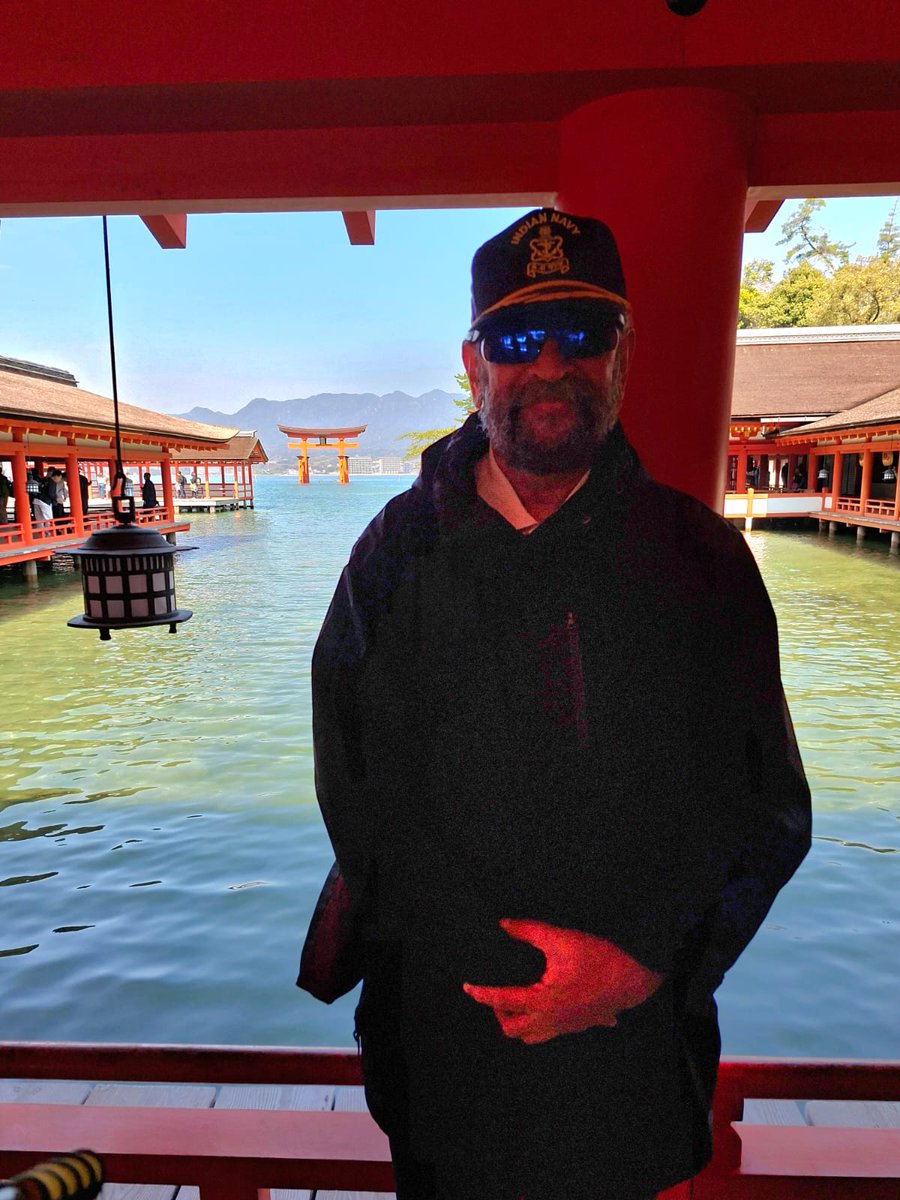 w_karve's tweet image. #japan #tour #memories
At Itsukushima Shrine Miyajama Island Hiroshima 🏯
See the "floating" Torii Gate in the background ⛩️