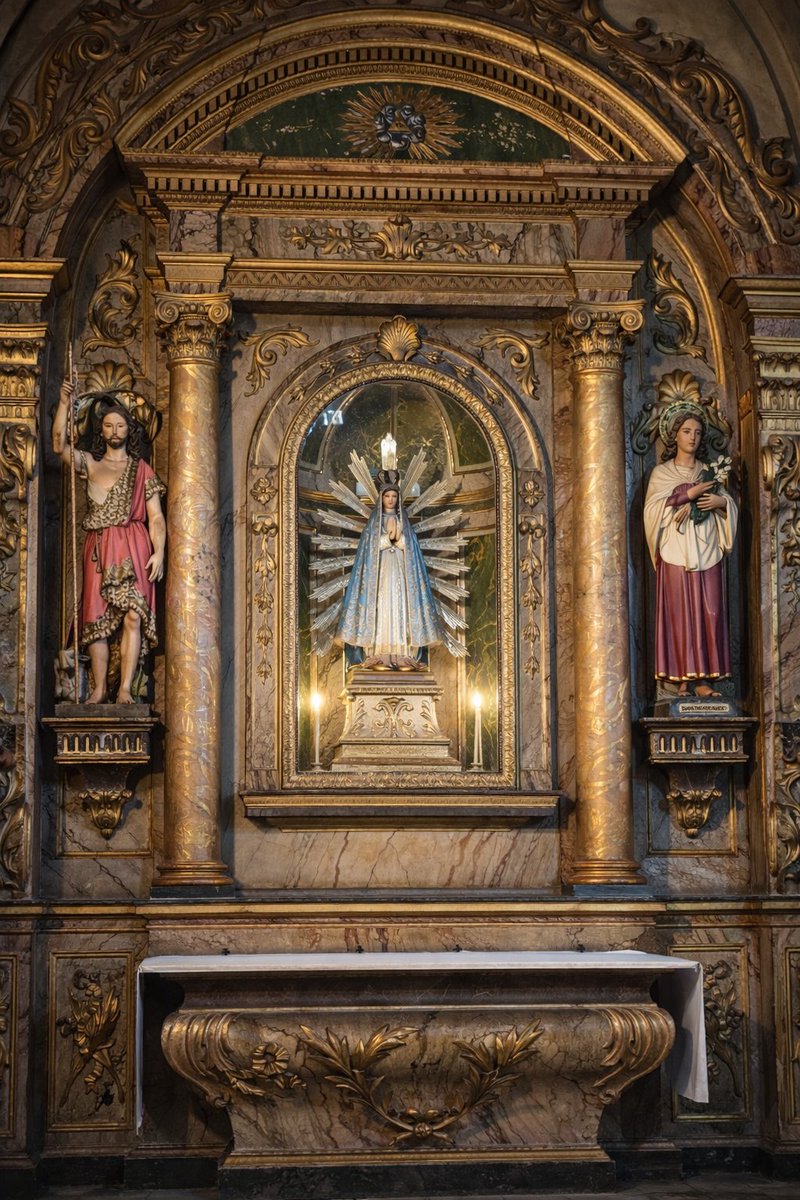 Virgen de Luján, proteje al Pueblo Argentino.