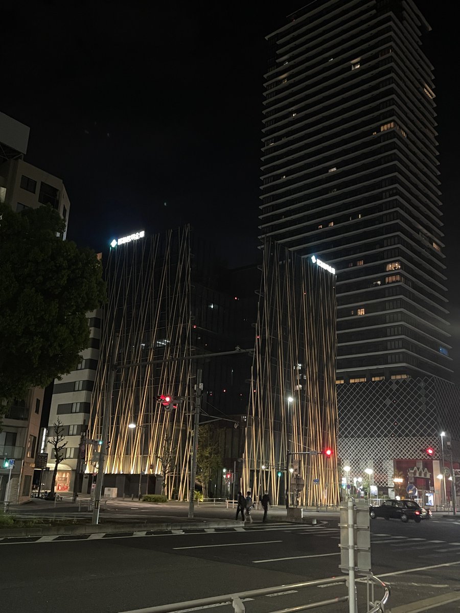 やしお tweet media