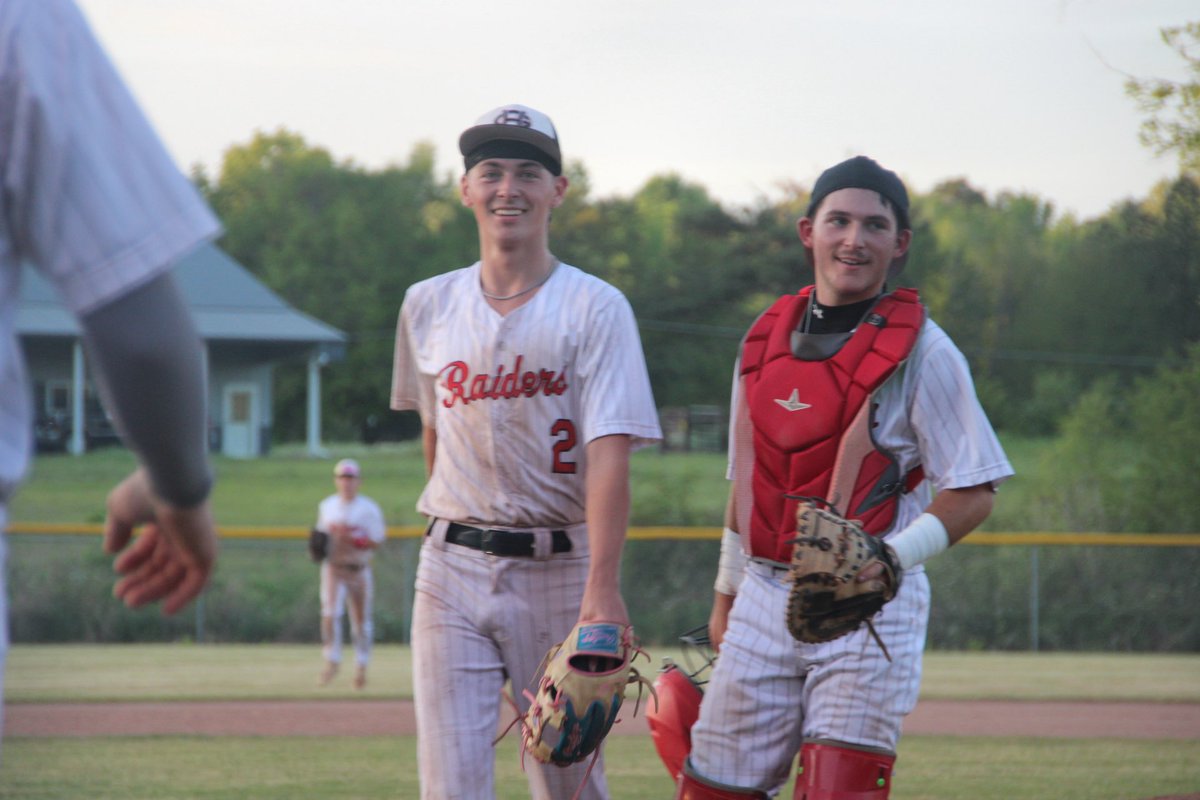 CKKilpatrick2's tweet photo. Senior Baseball night was bittersweet, but one of the funniest games I’ve ever played. I am thankful for teammates that still truly love the game and coaches that remind us it’s all about having fun! 

#seniornight
#nohitter
#uncommitted

@BUncommitted @BaseballPilots @BallCoachHP @RecruitsAlabama