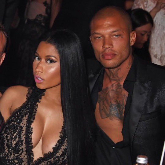 poppy 🦋 tweet media