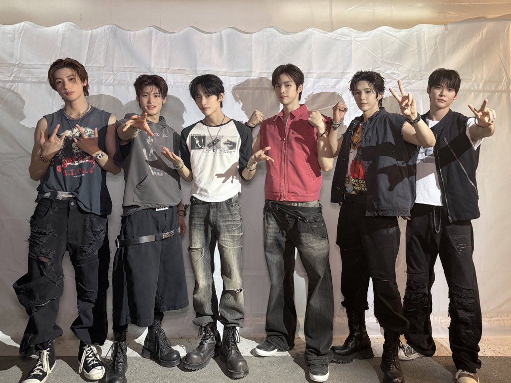 비니 ♡̷̷̷ tweet media