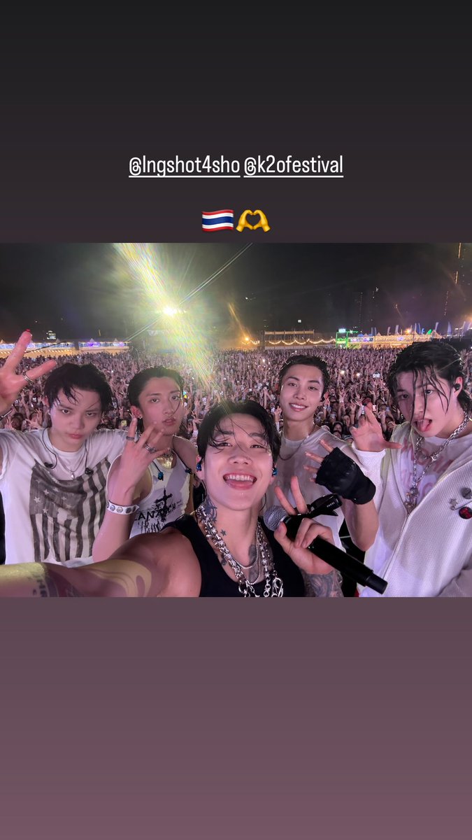 JwalkerzThailand tweet media