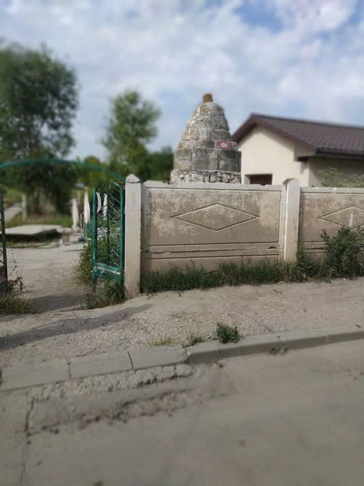 karatasgokhan_'s tweet image. #Silistire'nin karşısında #Tuna nehri kıyısında #Kılıraş (Călăraşi-#Romanya) Şehitliğimiz..

📷 Seyfi özkan