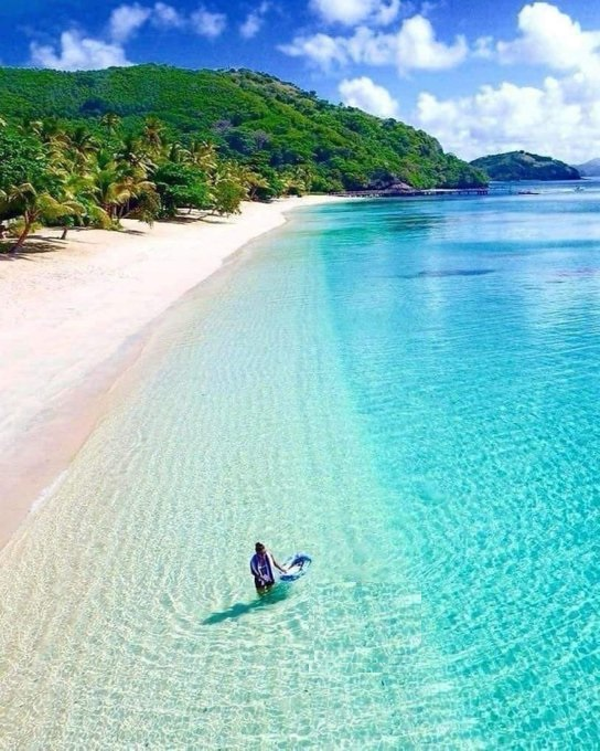 Travel Itinerary tweet media