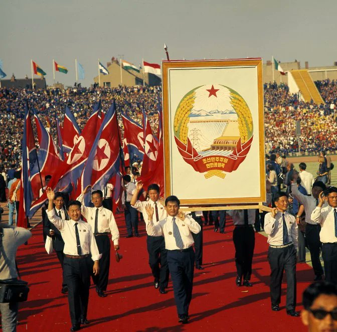 Socialism Pictures tweet media