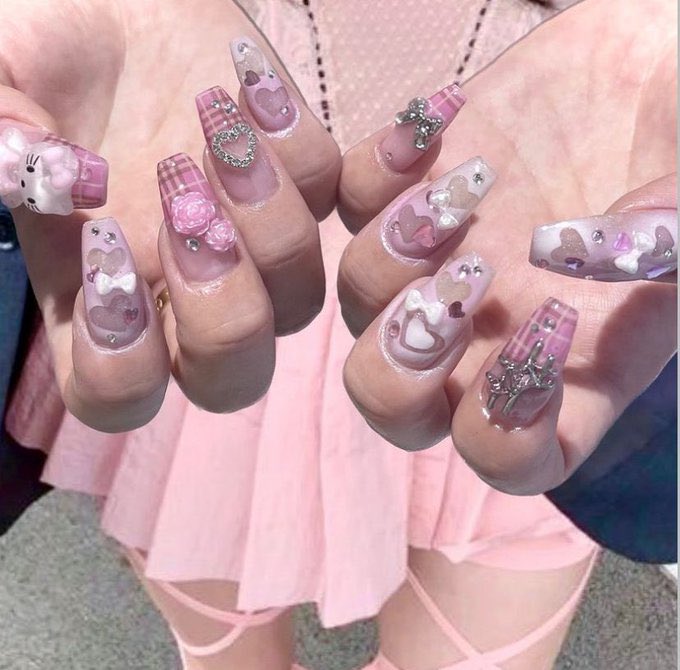 heartipink's tweet image. heart nails by ke.tty.nail on instagram ♡