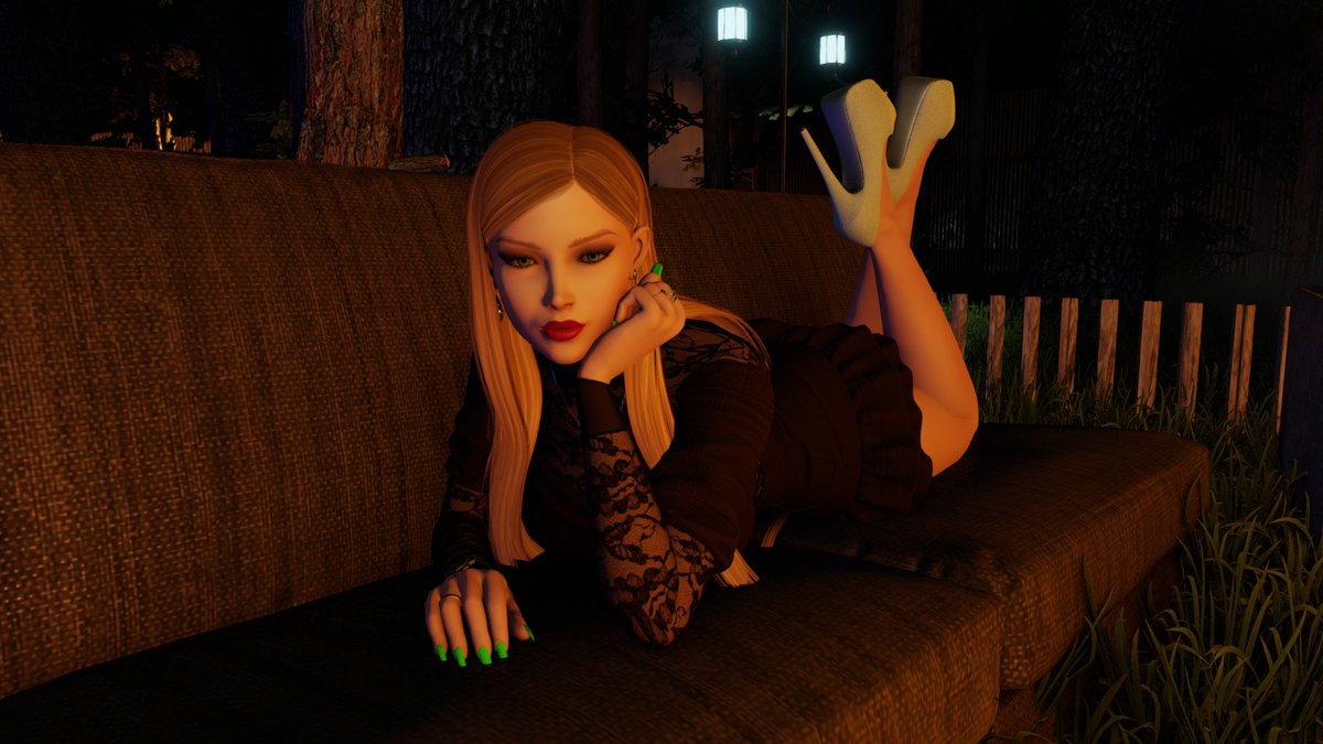 Agony_3DX's tweet image. Looking for ants at dusk.
#VirtualPhotography #3dxchat