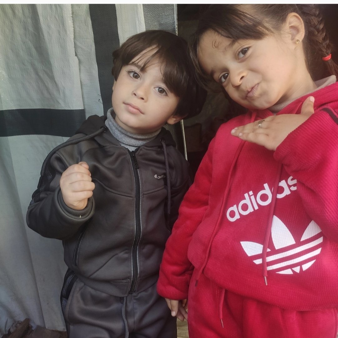 WesamSanad50549's tweet photo. Hello friends, it's been a month and my children haven't received any donations 😭 I need $50 a day because of the high cost of living. We pay $100 a month in rent, in addition to food and clothes. Please share the link and donate, may God bless you https://t.co/Bqm5rURnf7 https://t.co/yLO43D3g7X