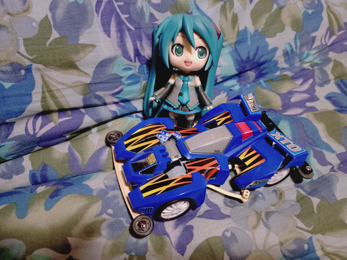 初音 アキ（漫画 ドルおじ #ドールに沼ったおじさんの話 絶賛推奨(^o^)／💕） tweet media