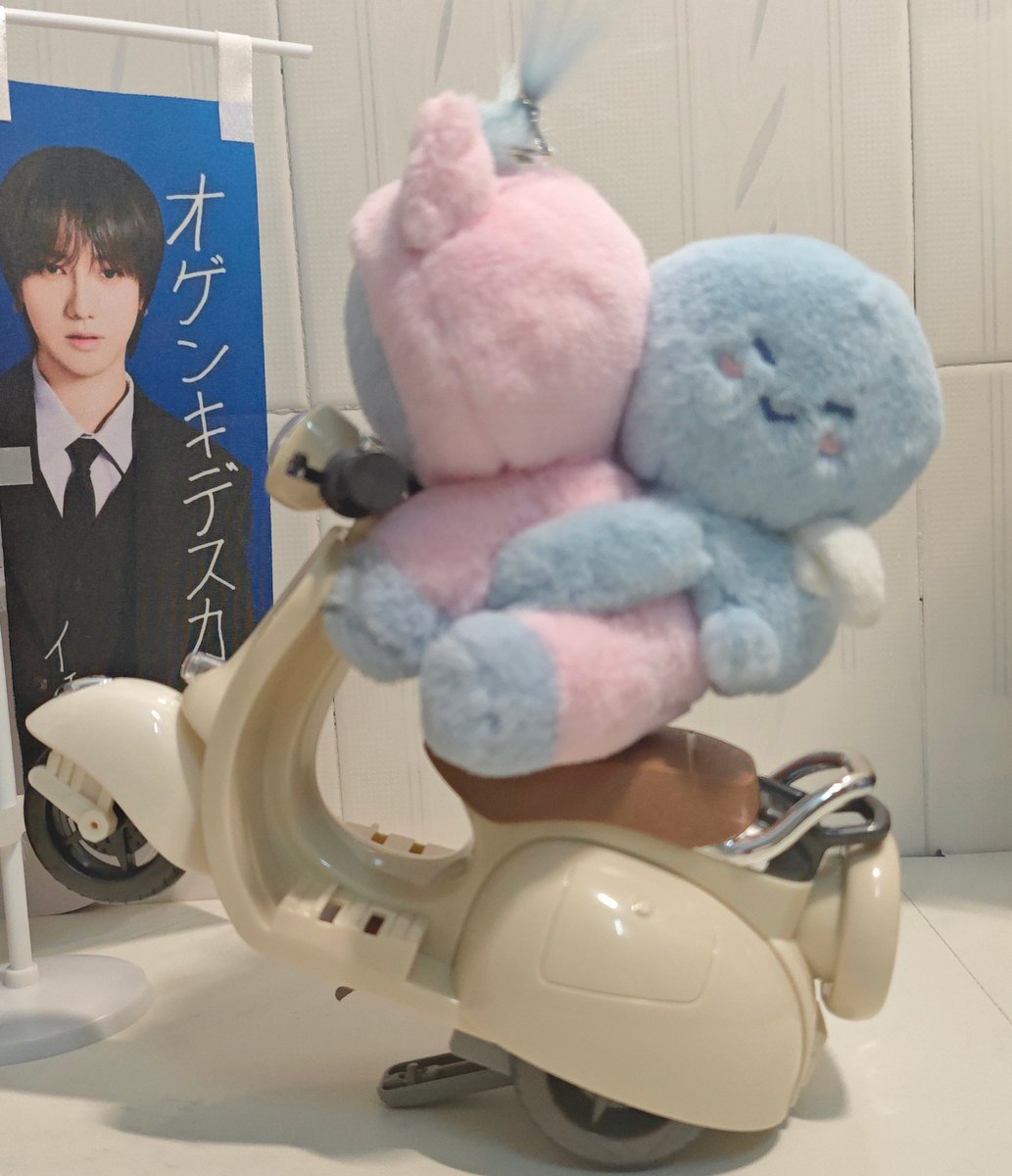 jzx_ch_'s tweet photo. #SUPERJUNIOR
#예성
#艺声
#Yesung
请安全驾驶🛵
飞车是非常危险的😱 https://t.co/dIUKtBbTSb