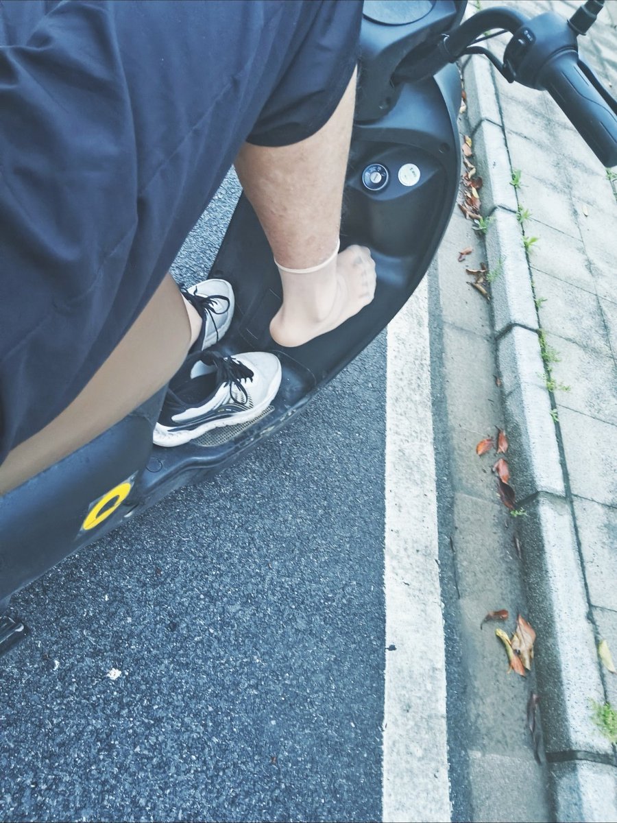 丝袜农牛研究所 tweet media