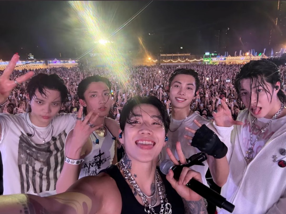 자스 ✮ tweet media