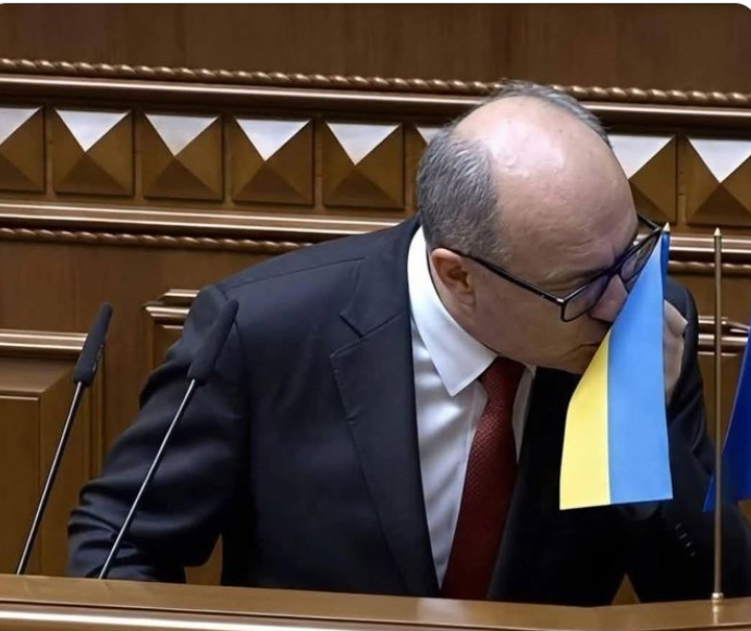 RyszardCebulaDymka 😌 tweet media