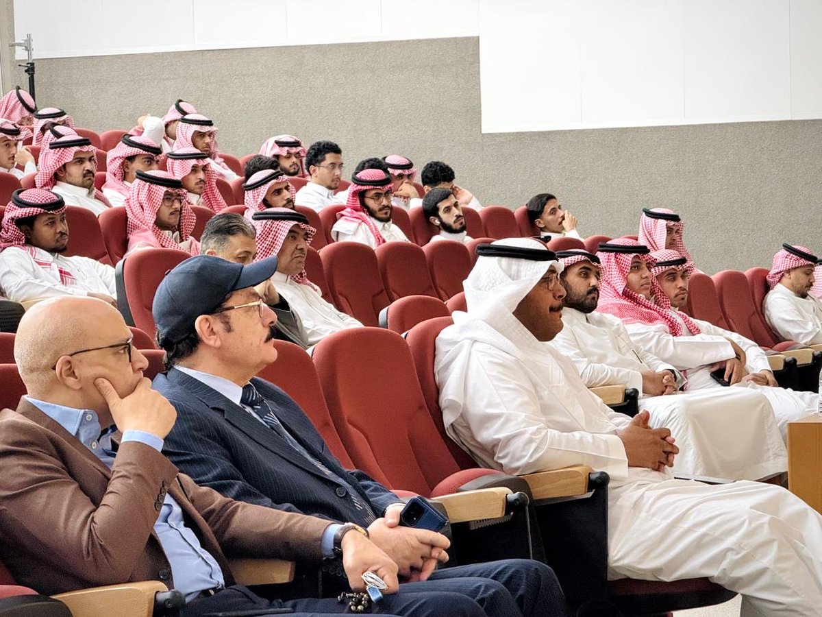 وحدة التوعية الفكرية tweet media