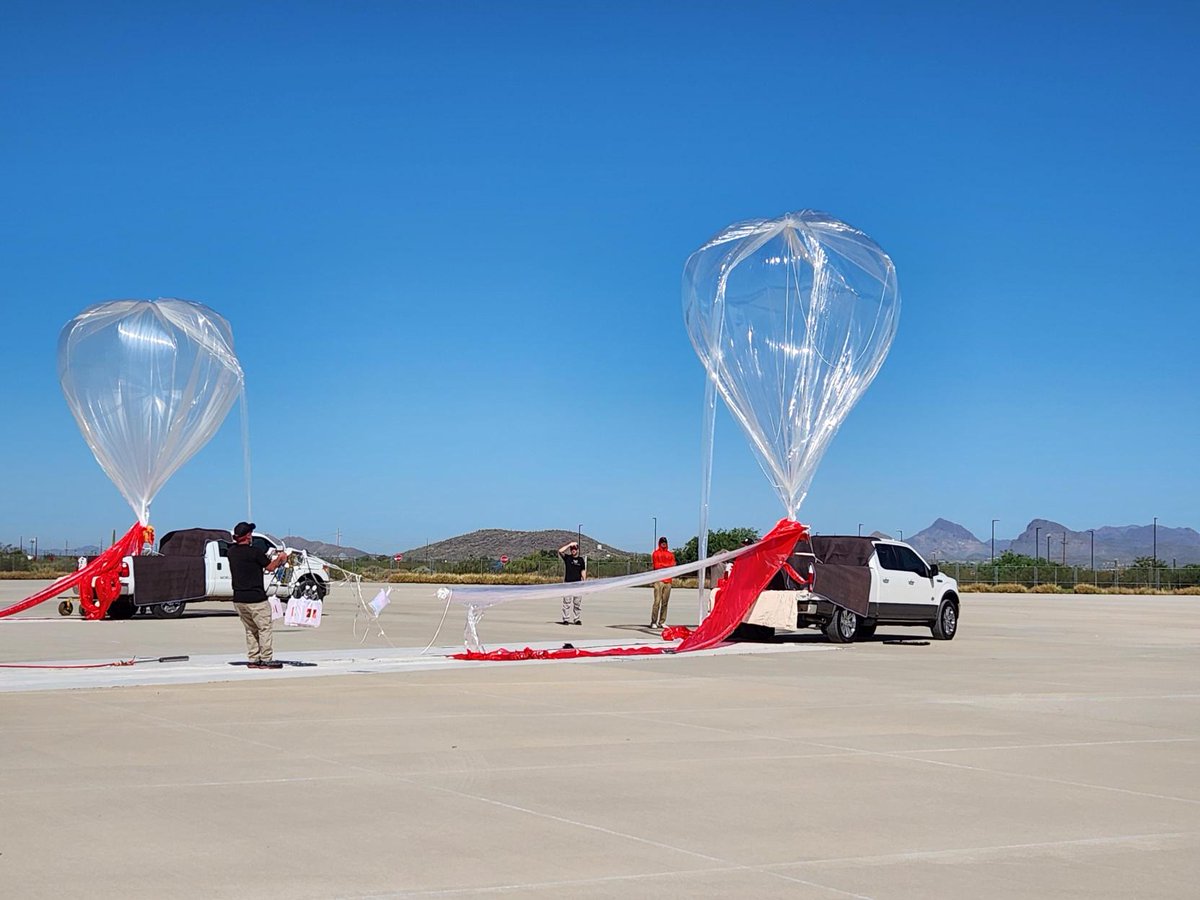 WorldViewSpace's tweet image. Last week we launched Fawkes 4 A&amp;amp;B, a side-by-side R&amp;amp;D flight, to test advanced material developments that will continue to strengthen the system.

The Phoenix system:
Deploy with 2+ ops
Operates up to 75k ft
720 mi range
Multiple payload configs
Built on reusable hardware