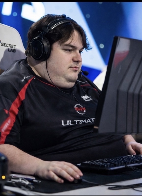 Firstkiller (@firstkiller) on Twitter photo 